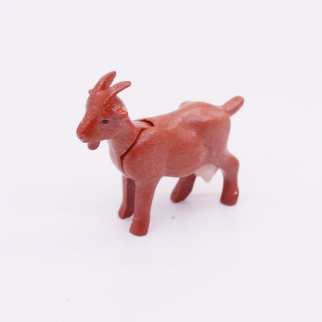 Playmobil 30651553 Geit Bruin - Goat Brown ,  groot uit kunststof in de kleur bruin. Geschikt vanaf 3+.