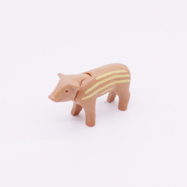 Playmobil 30661320 Everzwijn Big - Boar Piglet ,  groot uit kunststof in de kleur l.bruin. Geschikt vanaf 3+.