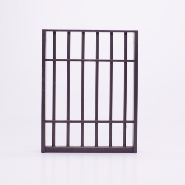 Playmobil 30247880 Traliewand - Wall Iron Bars ,  groot uit kunststof in de kleur grijs. Geschikt vanaf 3+.